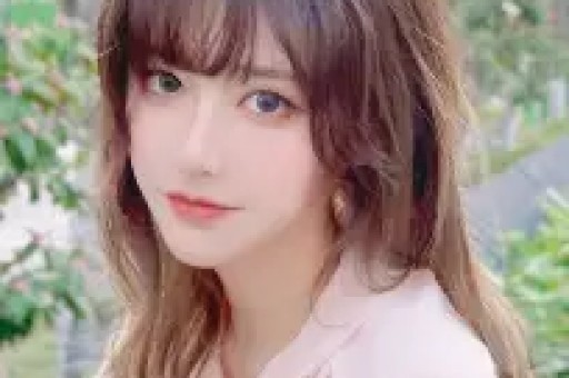 香港女星淡出娱乐多年曾因丈夫出轨离婚如今在国外经营武馆