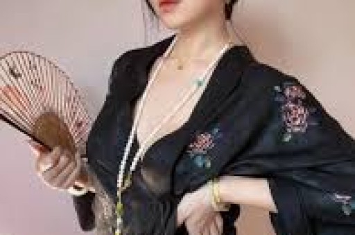 百万粉网红拿粉丝千万打赏替自己捐1047万博美名自掏仅47万！这波操作是把网友当傻子耍？