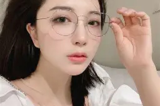 方文山被曝婚内出轨8年助理回应称均为谣言