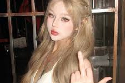 港媒曝梁朝伟出轨25岁女明星定居日本有私生子“实锤”来了！
