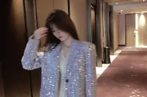 线网红集体“塌房”：道德沦丧？监管失灵？
